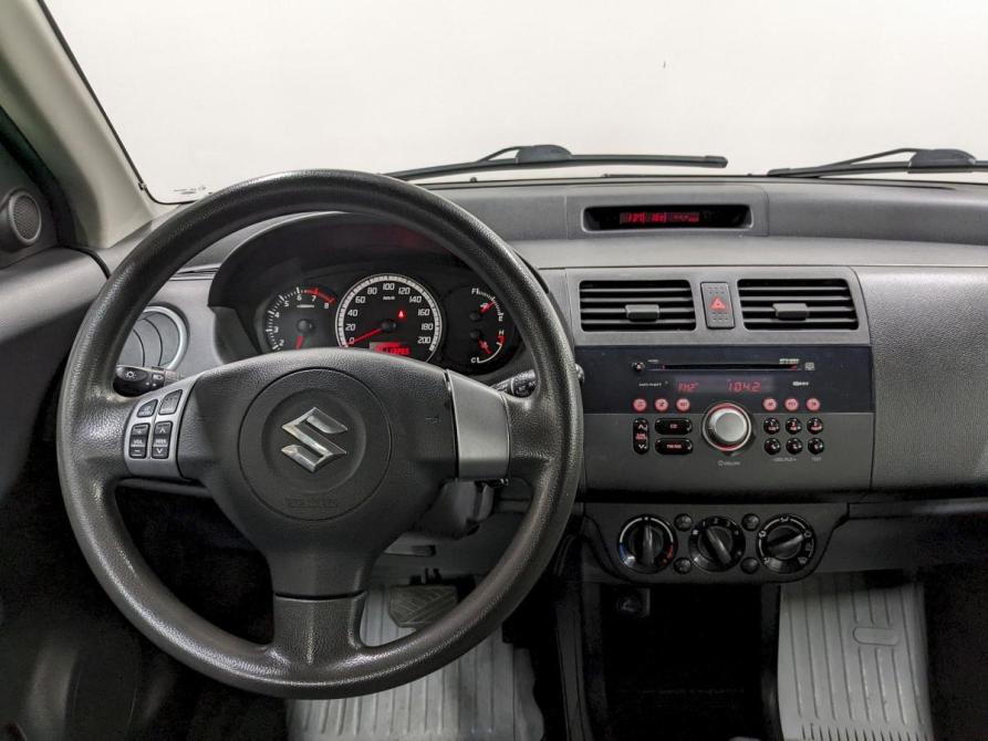 Suzuki Swift III Москва  - изображение 21