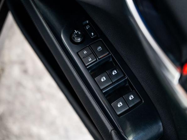 Toyota Camry VIII (XV70) с пробегом 2018 года, цена 2 550 500 рублей, 134807 км, седан, Автокод Объявления
