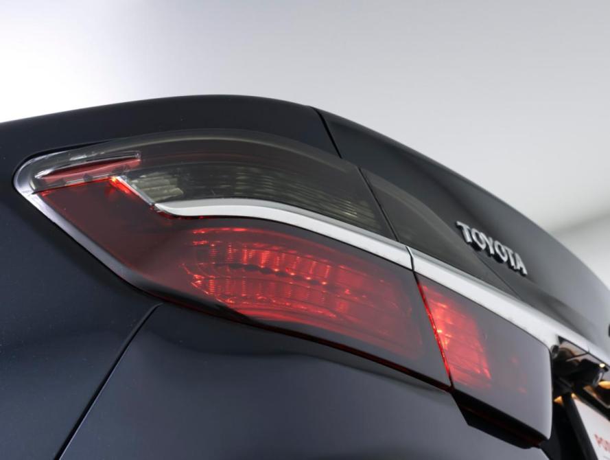 Toyota Camry VII (XV50) Рестайлинг Москва  - изображение 19