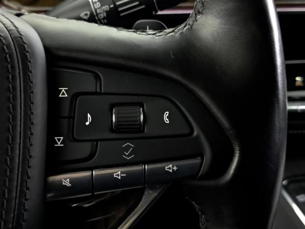 Cadillac Escalade V с пробегом 2023 года, цена 10 650 000 рублей, 52383 км, внедорожник, Автокод Объявления