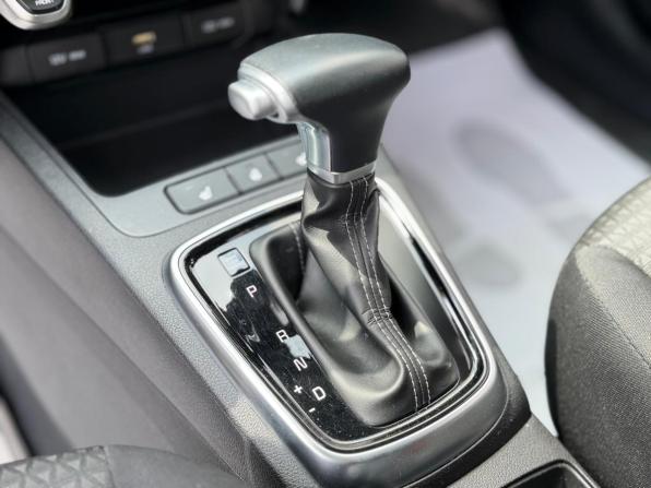 Kia Rio IV Рестайлинг с пробегом 2021 года, цена 1 550 000 рублей, 187600 км, хэтчбек, Автокод Объявления