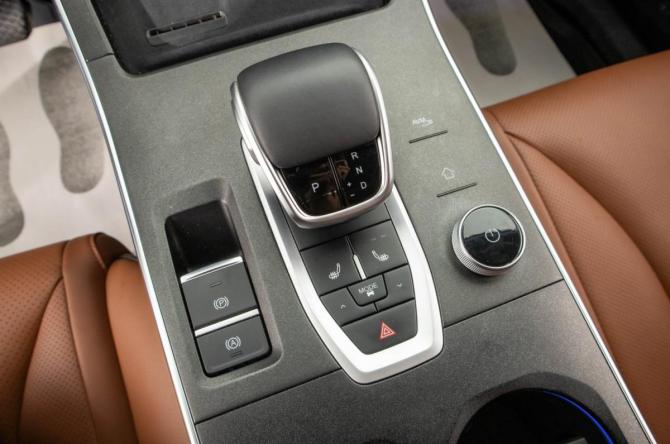 Omoda C5 I с пробегом 2024 года, цена 2 039 000 рублей, 38000 км, внедорожник, Автокод Объявления