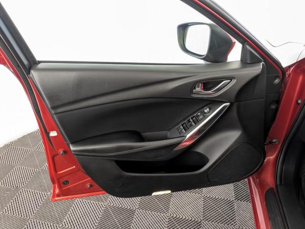 Mazda 6 III (GJ) Рестайлинг с пробегом 2018 года, цена 2 100 000 рублей, 82224 км, седан, Автокод Объявления