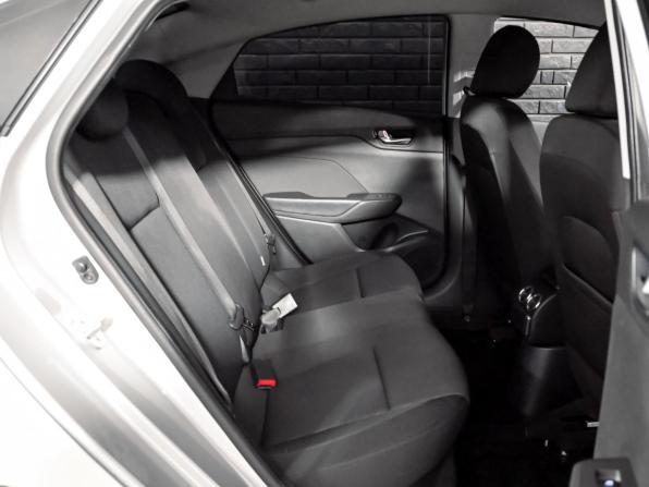 Hyundai Solaris II с пробегом 2018 года, цена 1 350 000 рублей, 178346 км, седан, Автокод Объявления