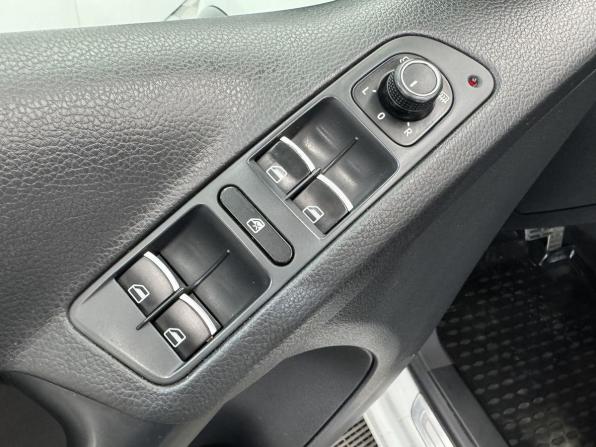 Volkswagen Tiguan I Рестайлинг с пробегом 2015 года, цена 1 799 000 рублей, 208851 км, внедорожник, Автокод Объявления
