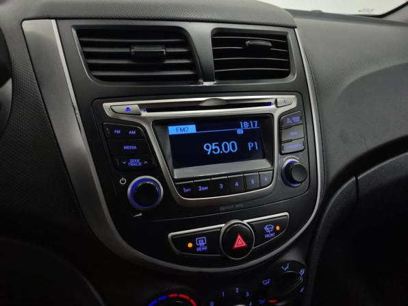 Hyundai Solaris I Рестайлинг с пробегом 2016 года, цена 715 000 рублей, 200576 км, седан, Автокод Объявления