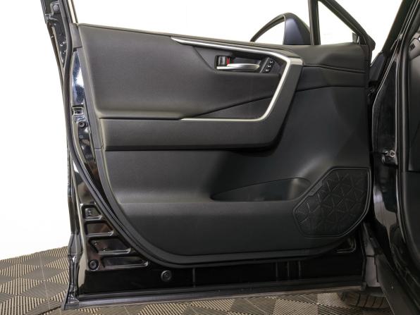 Toyota RAV4 V (XA50) с пробегом 2019 года, цена 3 595 000 рублей, 33441 км, внедорожник, Автокод Объявления