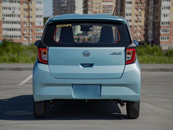 Daihatsu Mira e:S II с пробегом 2021 года, цена 900 000 рублей, 13500 км, хэтчбек, Автокод Объявления