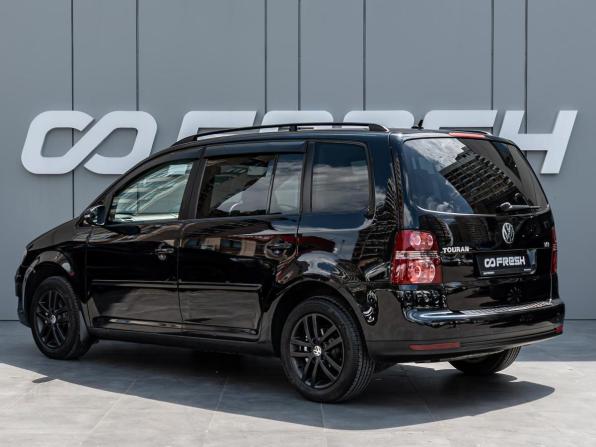 Volkswagen Touran I Рестайлинг с пробегом 2010 года, цена 799 000 рублей, 273199 км, компактвэн, Автокод Объявления