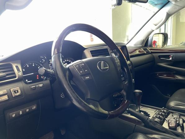 Lexus LX III Рестайлинг с пробегом 2015 года, цена 4 220 000 рублей, 218329 км, внедорожник, Автокод Объявления