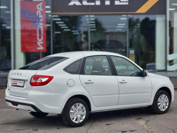 Lada (ВАЗ) Granta I Рестайлинг с пробегом 2024 года, цена 1 039 000 рублей, 24000 км, лифтбек, Автокод Объявления