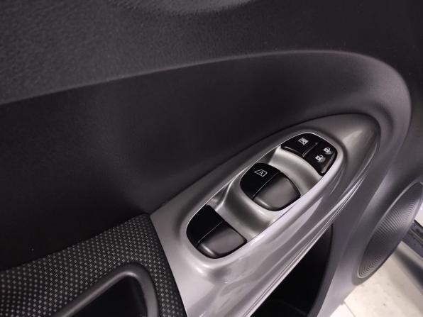 Nissan Juke I с пробегом 2013 года, цена 999 000 рублей, 80688 км, внедорожник, Автокод Объявления