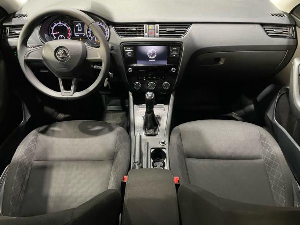 Skoda Octavia III (A7) Рестайлинг с пробегом 2020 года, цена 1 570 000 рублей, 110000 км, лифтбек, Автокод Объявления