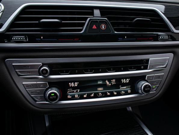 BMW 7 серии VI (G11/G12) Рестайлинг с пробегом 2020 года, цена 6 600 000 рублей, 122206 км, седан, Автокод Объявления