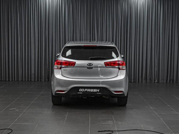 Kia Rio III Рестайлинг с пробегом 2015 года, цена 1 080 000 рублей, 163995 км, хэтчбек, Автокод Объявления