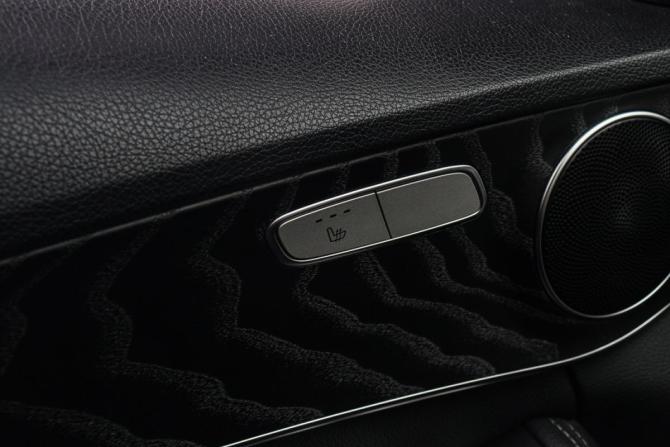 Mercedes-Benz C-Класс IV (W205) Рестайлинг с пробегом 2019 года, цена 2 210 000 рублей, 114065 км, седан, Автокод Объявления