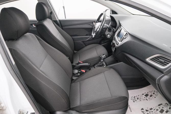 Hyundai Solaris II с пробегом 2019 года, цена 1 589 000 рублей, 49600 км, седан, Автокод Объявления