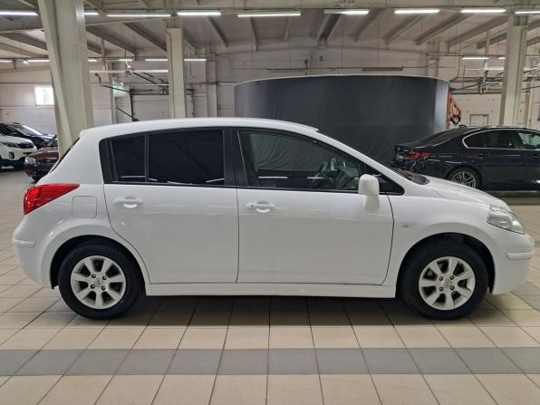 Nissan Tiida I Рестайлинг с пробегом 2012 года, цена 729 000 рублей, 135179 км, хэтчбек, Автокод Объявления