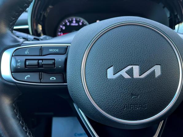 Kia K5 III с пробегом 2021 года, цена 2 897 000 рублей, 36770 км, седан, Автокод Объявления