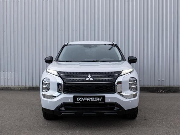Mitsubishi Outlander IV с пробегом 2021 года, цена 3 150 000 рублей, 44293 км, внедорожник, Автокод Объявления
