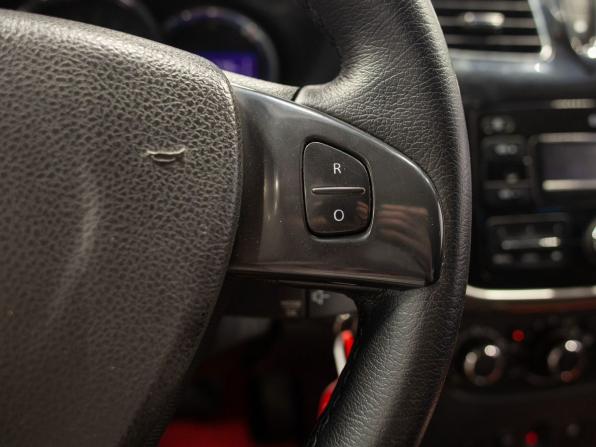 Renault Logan II с пробегом 2018 года, цена 730 000 рублей, 174779 км, седан, Автокод Объявления