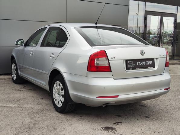 Skoda Octavia II (A5) Рестайлинг с пробегом 2009 года, цена 850 000 рублей, 131000 км, лифтбек, Автокод Объявления