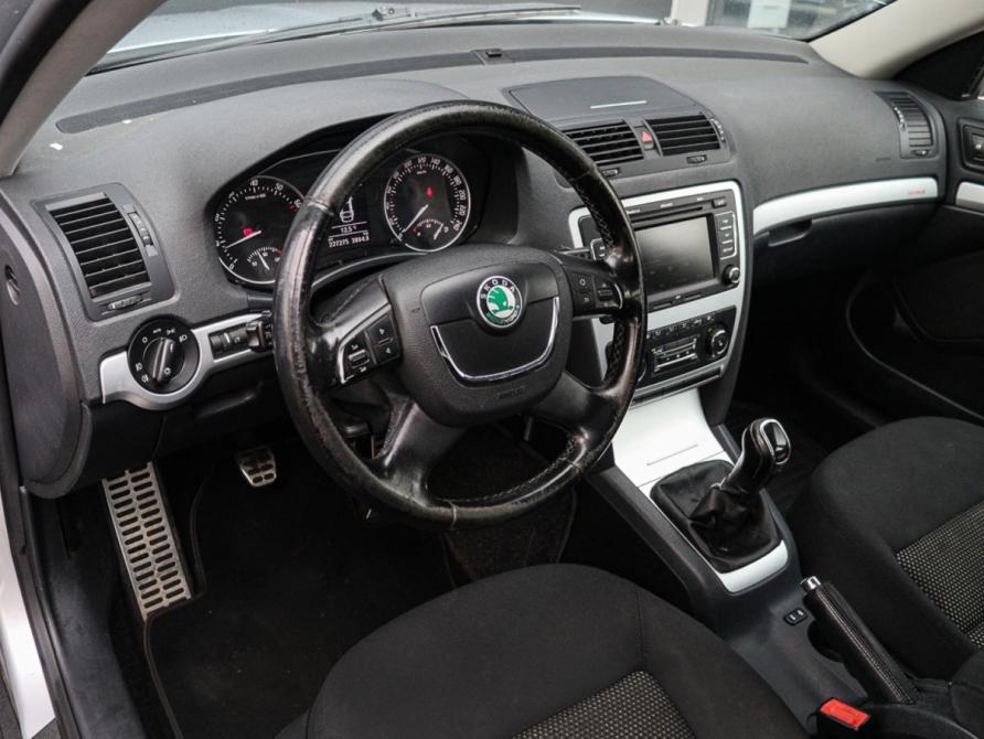 Skoda Octavia II (A5) Рестайлинг Москва  - изображение 10