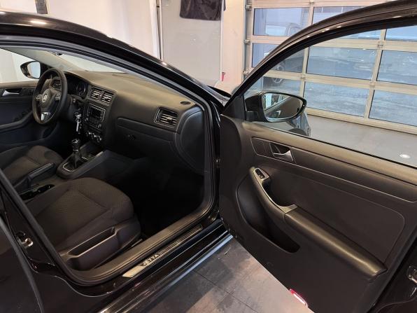 Volkswagen Jetta VI с пробегом 2014 года, цена 980 000 рублей, 107341 км, седан, Автокод Объявления