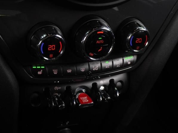 Mini Countryman II Рестайлинг с пробегом 2020 года, цена 2 599 000 рублей, 109128 км, внедорожник, Автокод Объявления
