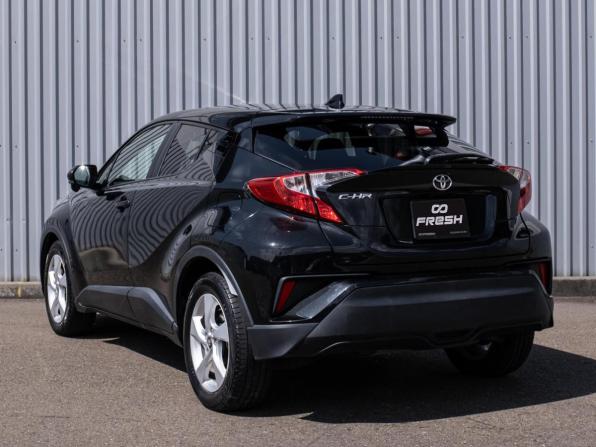 Toyota C-HR I с пробегом 2019 года, цена 2 149 000 рублей, 100352 км, внедорожник, Автокод Объявления