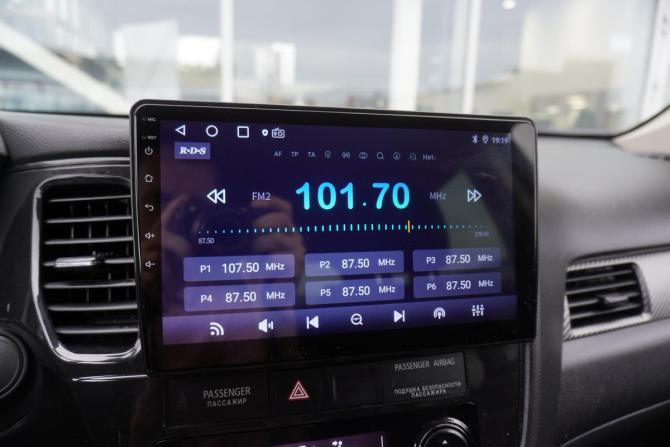 Mitsubishi Outlander III Рестайлинг 2 с пробегом 2017 года, цена 1 985 000 рублей, 72248 км, внедорожник, Автокод Объявления