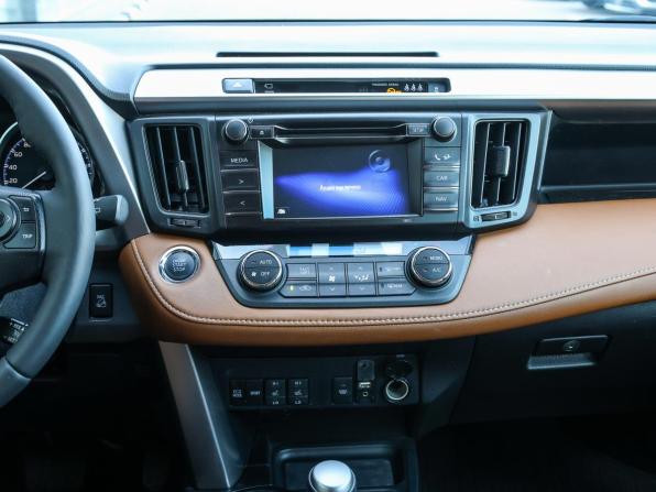 Toyota RAV4 IV (XA40) Рестайлинг с пробегом 2015 года, цена 2 698 000 рублей, 51837 км, внедорожник, Автокод Объявления