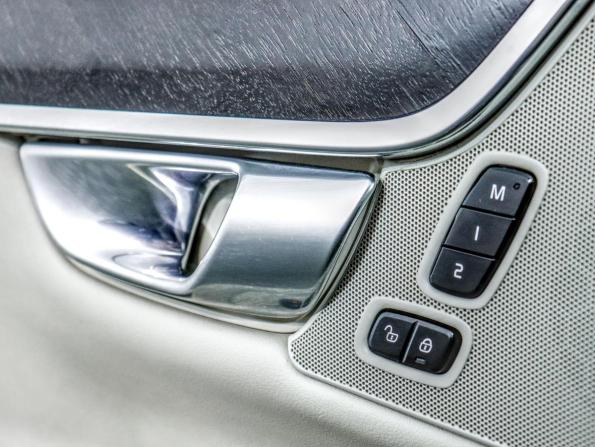 Volvo V90 Cross Country I с пробегом 2017 года, цена 2 580 000 рублей, 181249 км, универсал, Автокод Объявления