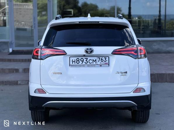 Toyota RAV4 IV (XA40) Рестайлинг с пробегом 2018 года, цена 2 420 000 рублей, 111400 км, внедорожник, Автокод Объявления