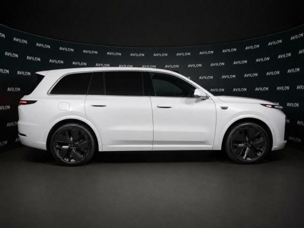 Новый Li Auto (Lixiang) L9 I Рестайлинг 2025 года, цена 11 600 000 рублей, внедорожник, Автокод Объявления
