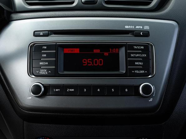 Kia Rio III Рестайлинг с пробегом 2015 года, цена 1 065 000 рублей, 212590 км, хэтчбек, Автокод Объявления