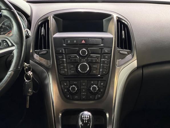 Opel Astra J с пробегом 2012 года, цена 985 000 рублей, 132100 км, универсал, Автокод Объявления