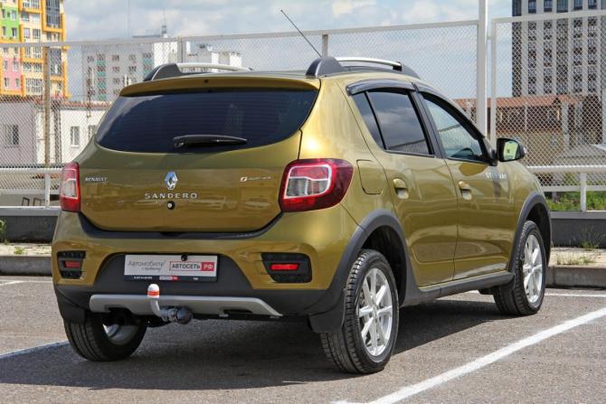 Renault Sandero II с пробегом 2017 года, цена 1 008 900 рублей, 101332 км, хэтчбек, Автокод Объявления
