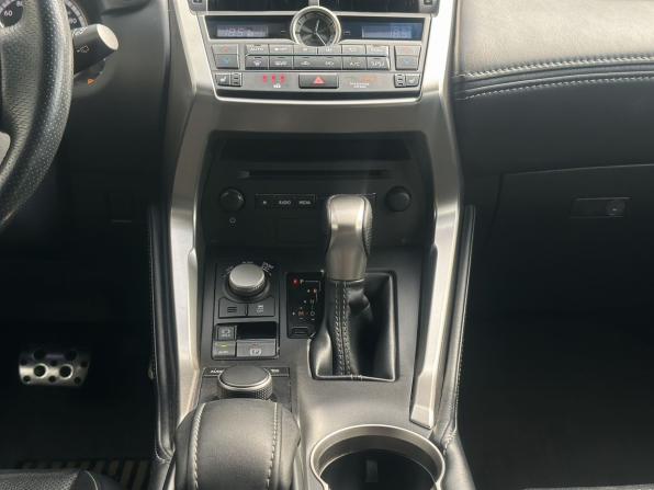 Lexus NX I с пробегом 2015 года, цена 3 070 000 рублей, 136789 км, внедорожник, Автокод Объявления