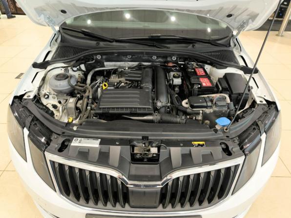Skoda Octavia III (A7) Рестайлинг с пробегом 2017 года, цена 1 680 000 рублей, 61392 км, лифтбек, Автокод Объявления