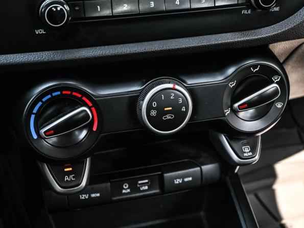 Kia Rio IV с пробегом 2018 года, цена 1 149 000 рублей, 122676 км, хэтчбек, Автокод Объявления