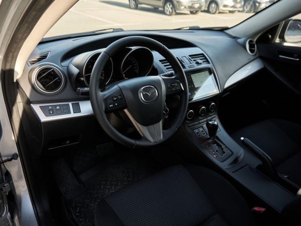 Mazda 3 II (BL) Рестайлинг с пробегом 2012 года, цена 896 000 рублей, 145695 км, хэтчбек, Автокод Объявления