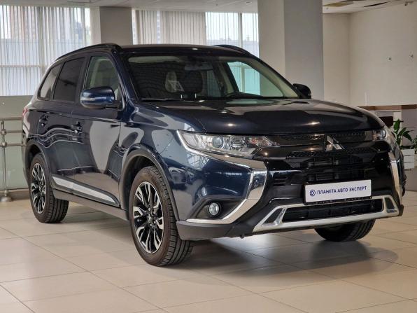 Mitsubishi Outlander III Рестайлинг 3 с пробегом 2022 года, цена 2 235 000 рублей, 124129 км, внедорожник, Автокод Объявления