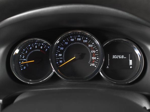Renault Sandero II Рестайлинг с пробегом 2021 года, цена 1 414 995 рублей, 30267 км, хэтчбек, Автокод Объявления