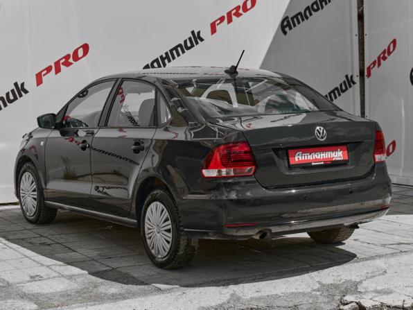 Volkswagen Polo V Рестайлинг с пробегом 2017 года, цена 950 000 рублей, 161158 км, седан, Автокод Объявления