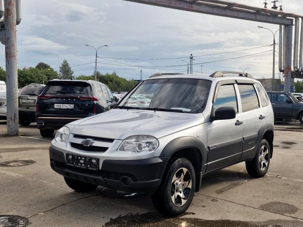 Chevrolet Niva I Рестайлинг с пробегом 2018 года, цена 844 000 рублей, 76628 км, внедорожник, Автокод Объявления