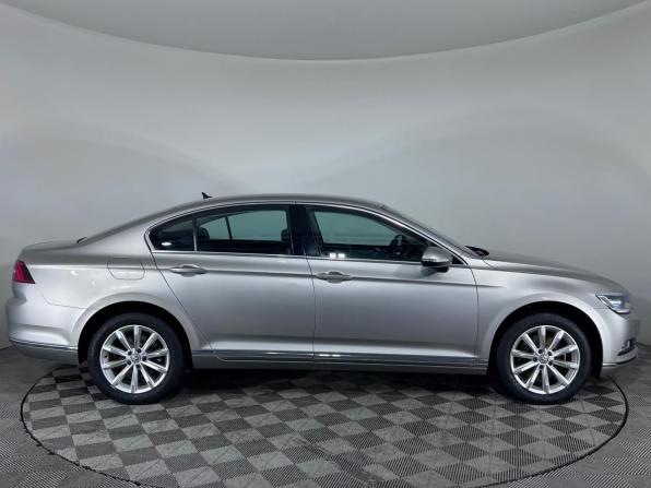 Volkswagen Passat B8 с пробегом 2017 года, цена 2 120 000 рублей, 134851 км, седан, Автокод Объявления