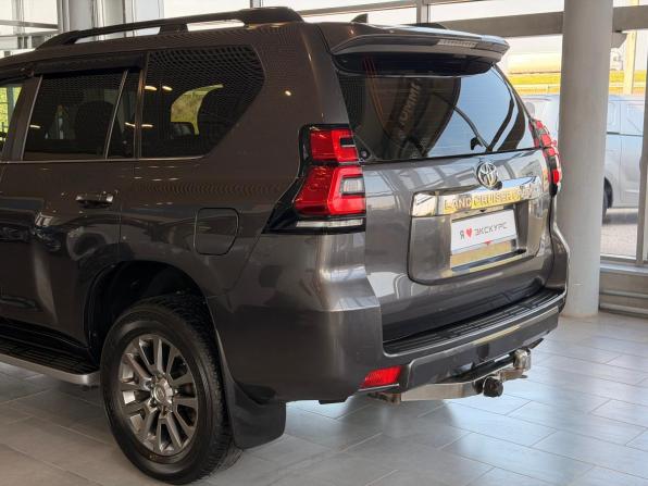 Toyota Land Cruiser Prado 150 Series Рестайлинг 2 с пробегом 2018 года, цена 5 650 000 рублей, 73873 км, внедорожник, Автокод Объявления