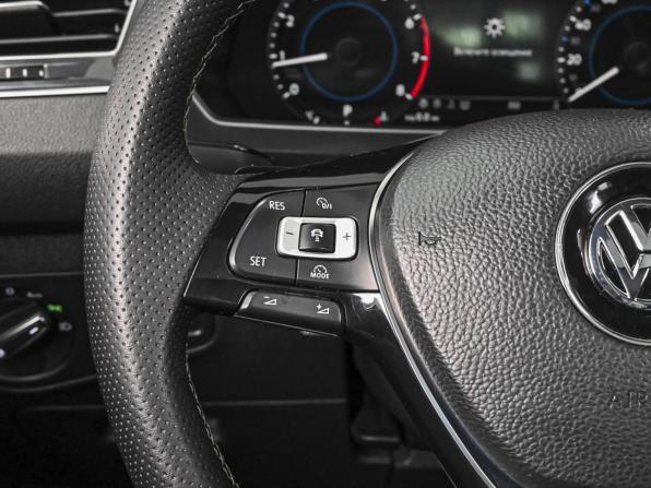 Volkswagen Tiguan II с пробегом 2018 года, цена 2 548 000 рублей, 107537 км, внедорожник, Автокод Объявления