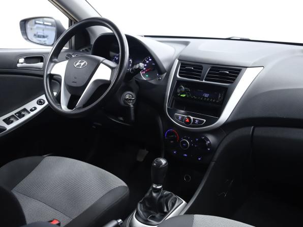 Hyundai Solaris I с пробегом 2011 года, цена 630 000 рублей, 202446 км, седан, Автокод Объявления